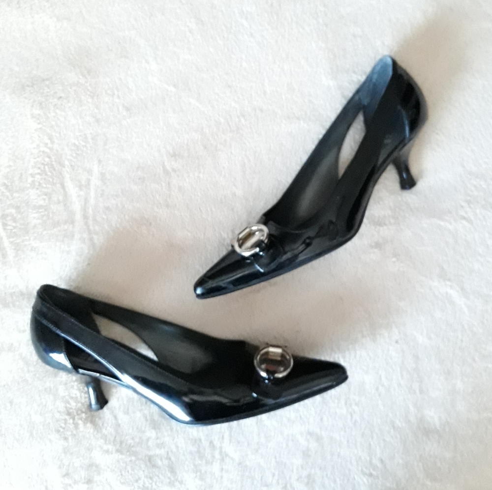 Stuart Weitzman Black Heel w/Buckle Size 4